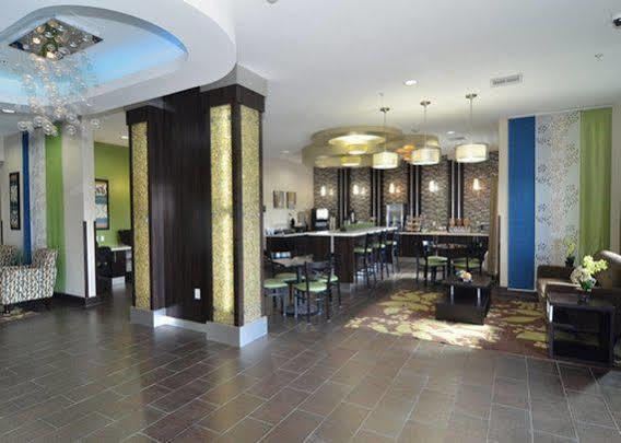 Microtel Inn & Suites Kenedy מראה חיצוני תמונה