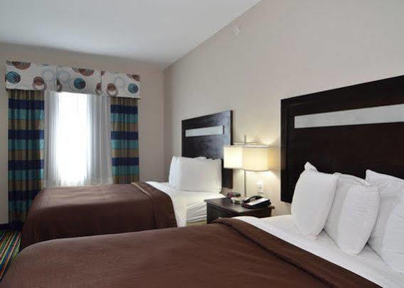 Microtel Inn & Suites Kenedy מראה חיצוני תמונה